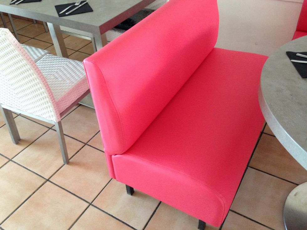 refection banquettes L64 st cyr sur mer 